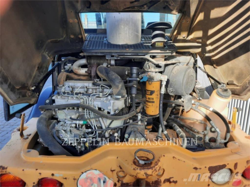 CAT 907H Wheel Loaders