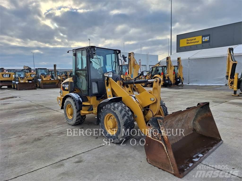 CAT 907M Wheel Loaders