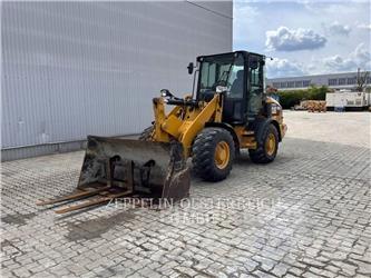 CAT 907M Wheel Loaders