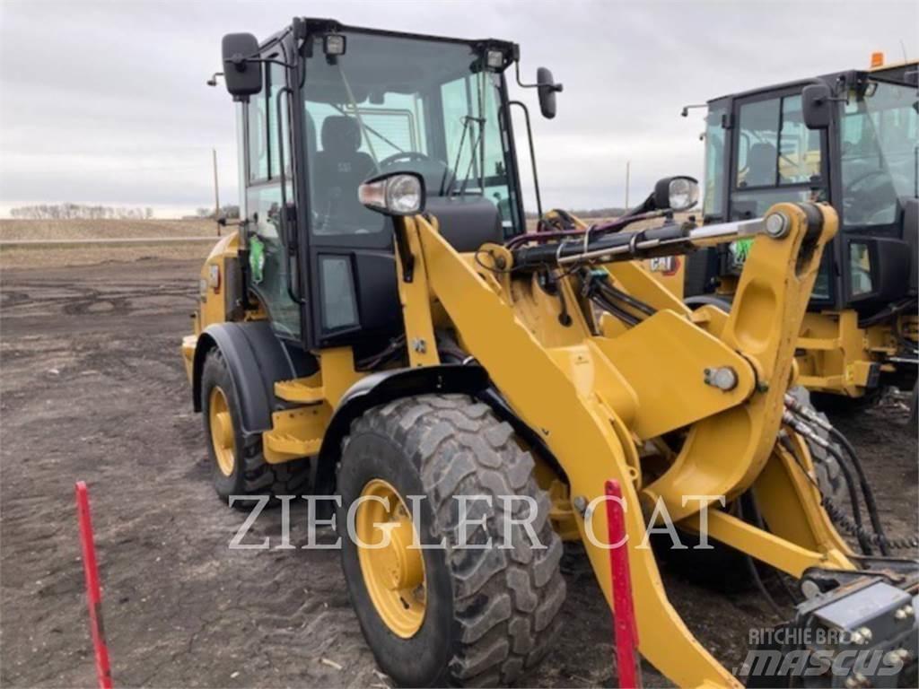 CAT 907M Wheel Loaders