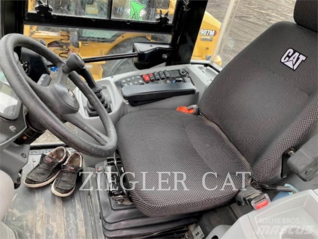 CAT 907M Wheel Loaders