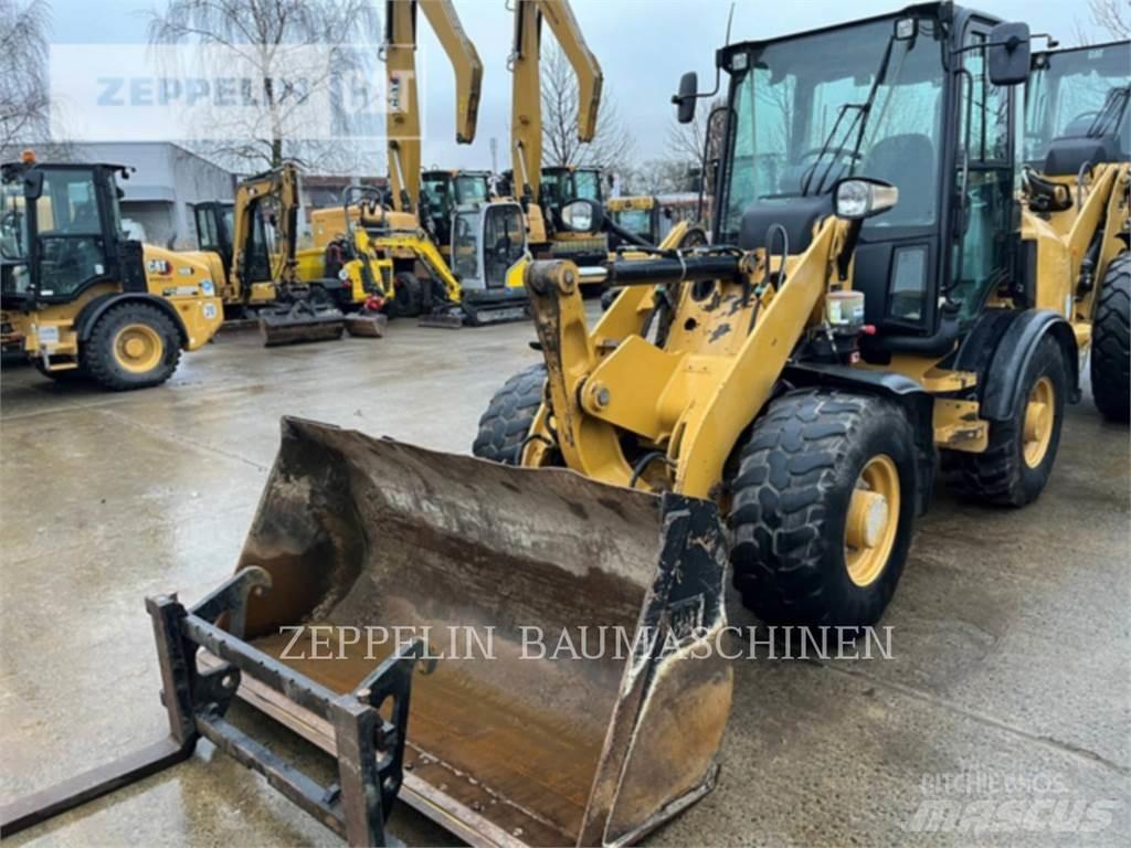 CAT 907M Wheel Loaders