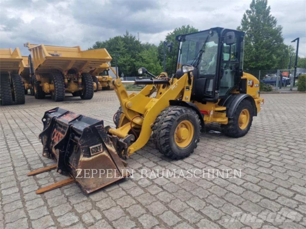 CAT 907M Wheel Loaders