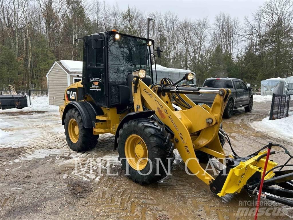 CAT 908H2 Wheel Loaders