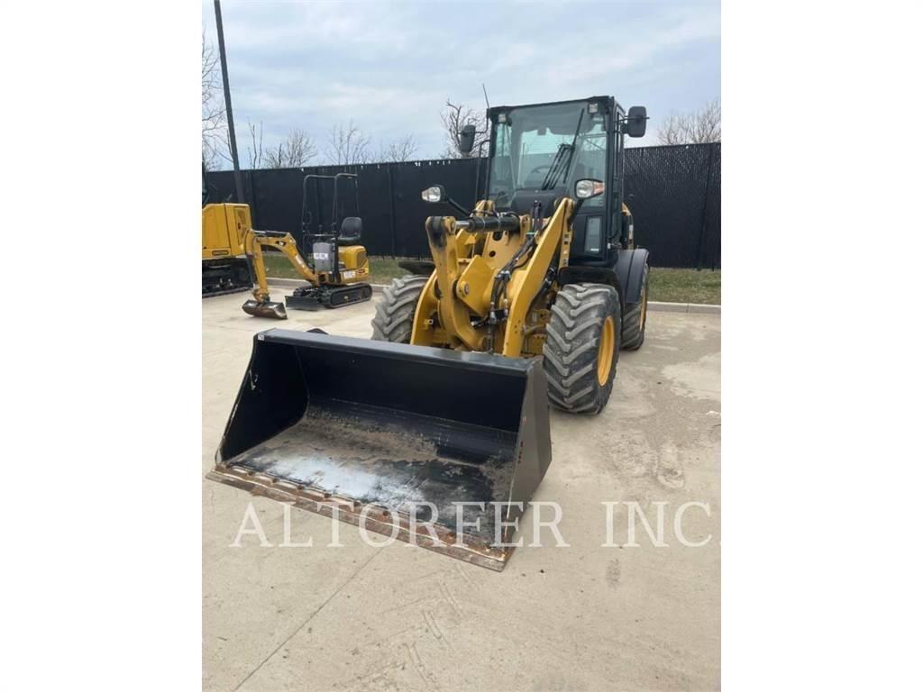 CAT 908M Mini Loader