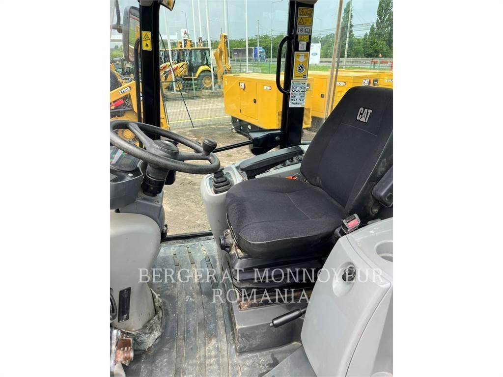 CAT 908M Wheel Loaders