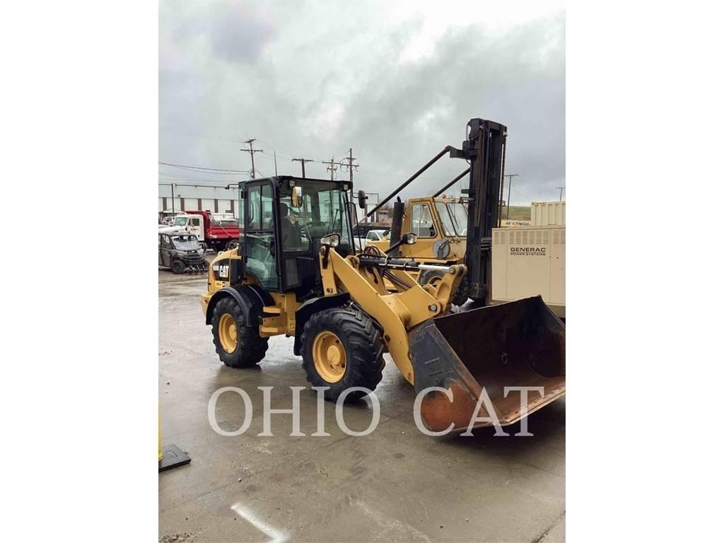 CAT 908M Mini Loader
