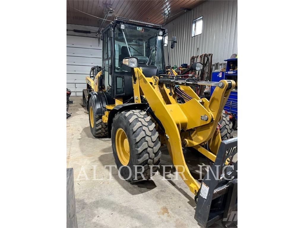 CAT 908M Mini Loader