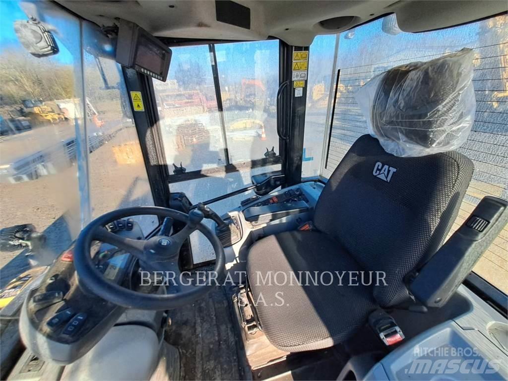 CAT 914 Wheel Loaders