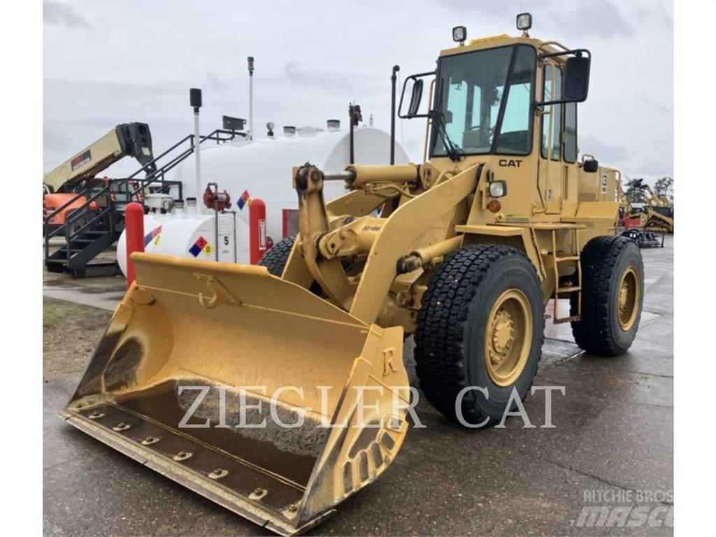 CAT 916 Wheel Loaders