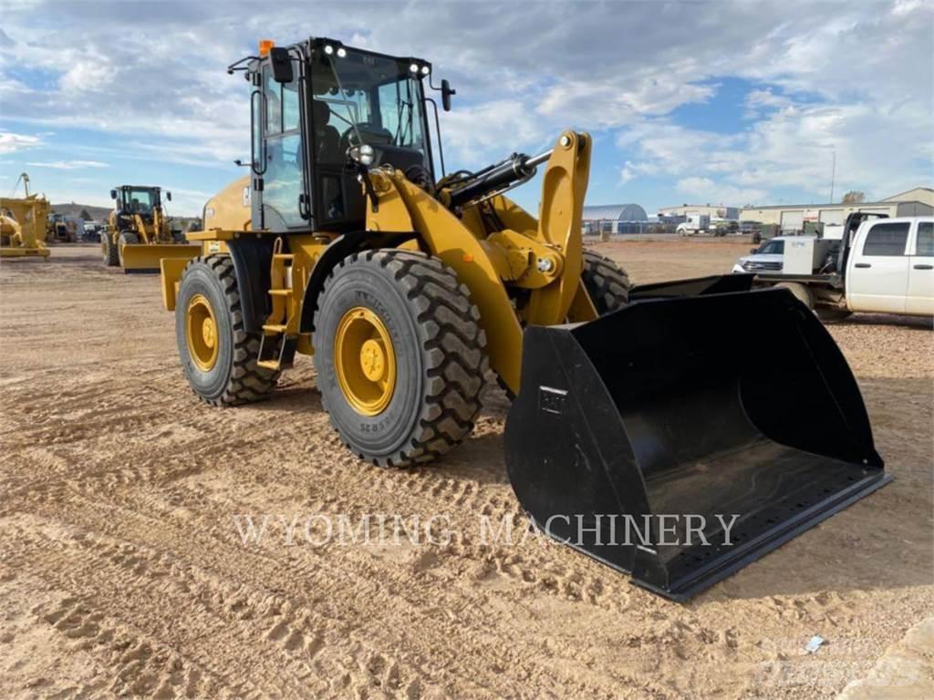 CAT 920 Wheel Loaders
