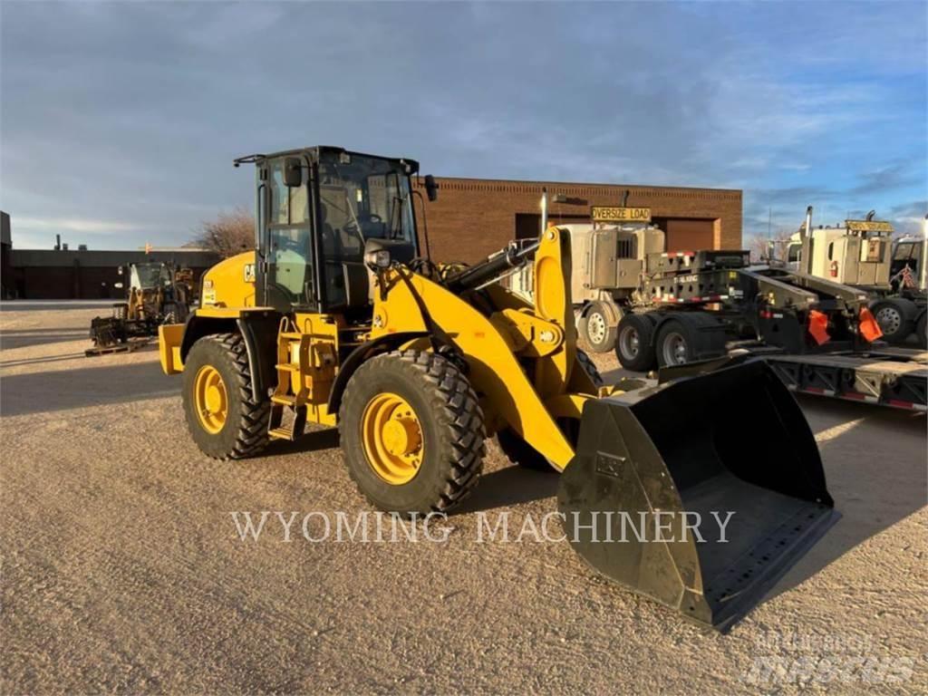 CAT 920 Wheel Loaders