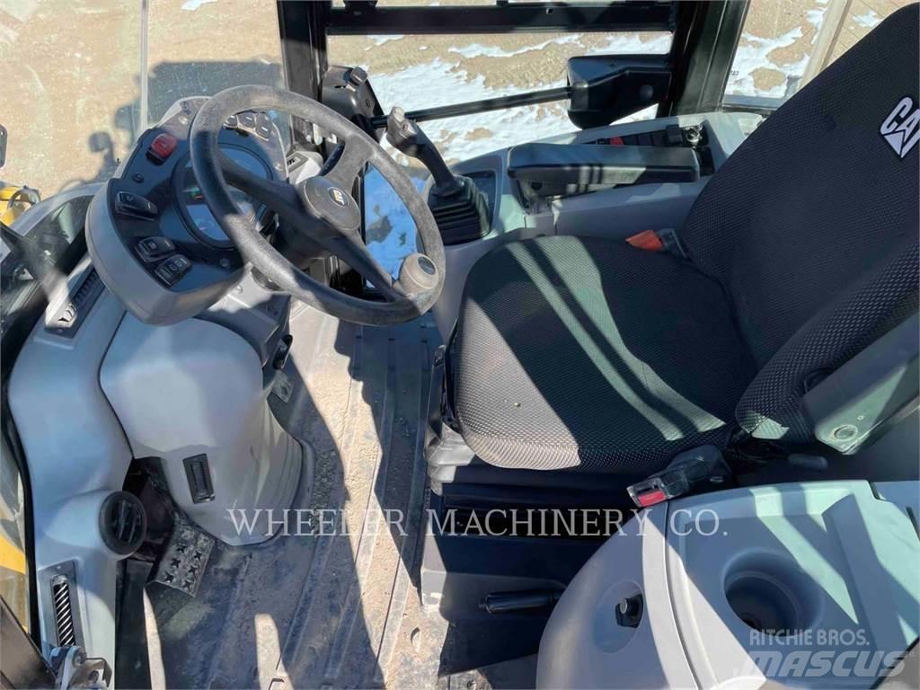 CAT 920 Wheel Loaders