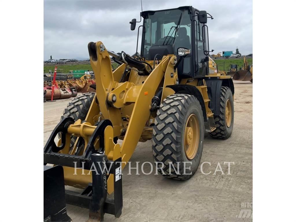 CAT 920 Wheel Loaders