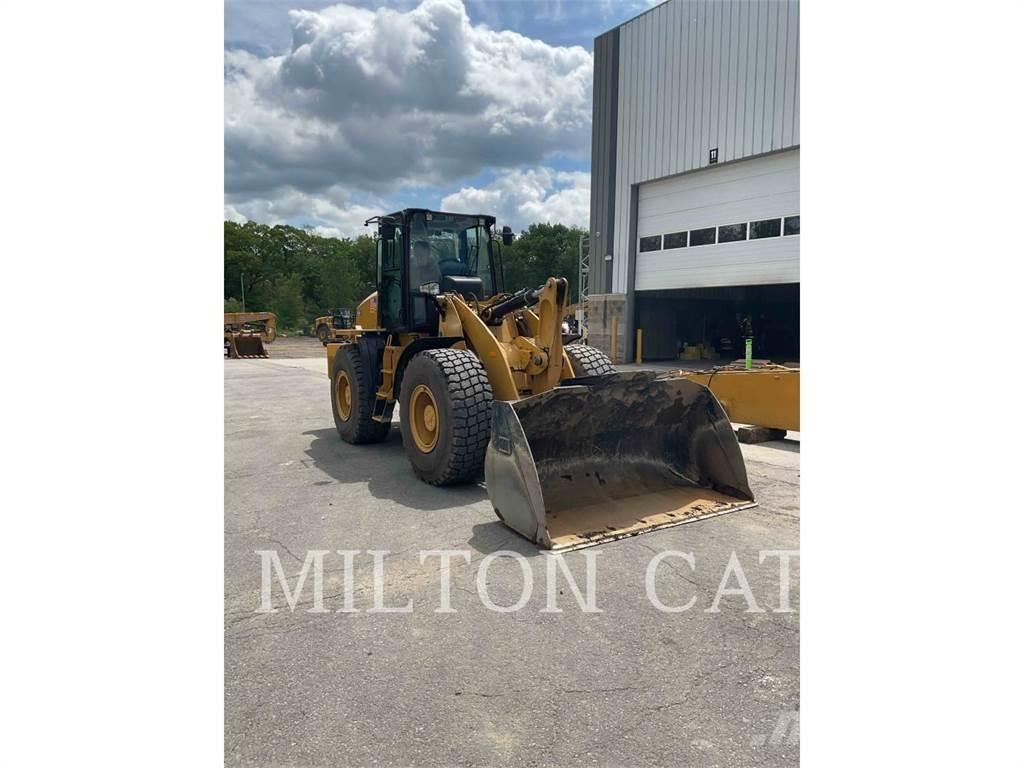 CAT 920 Wheel Loaders