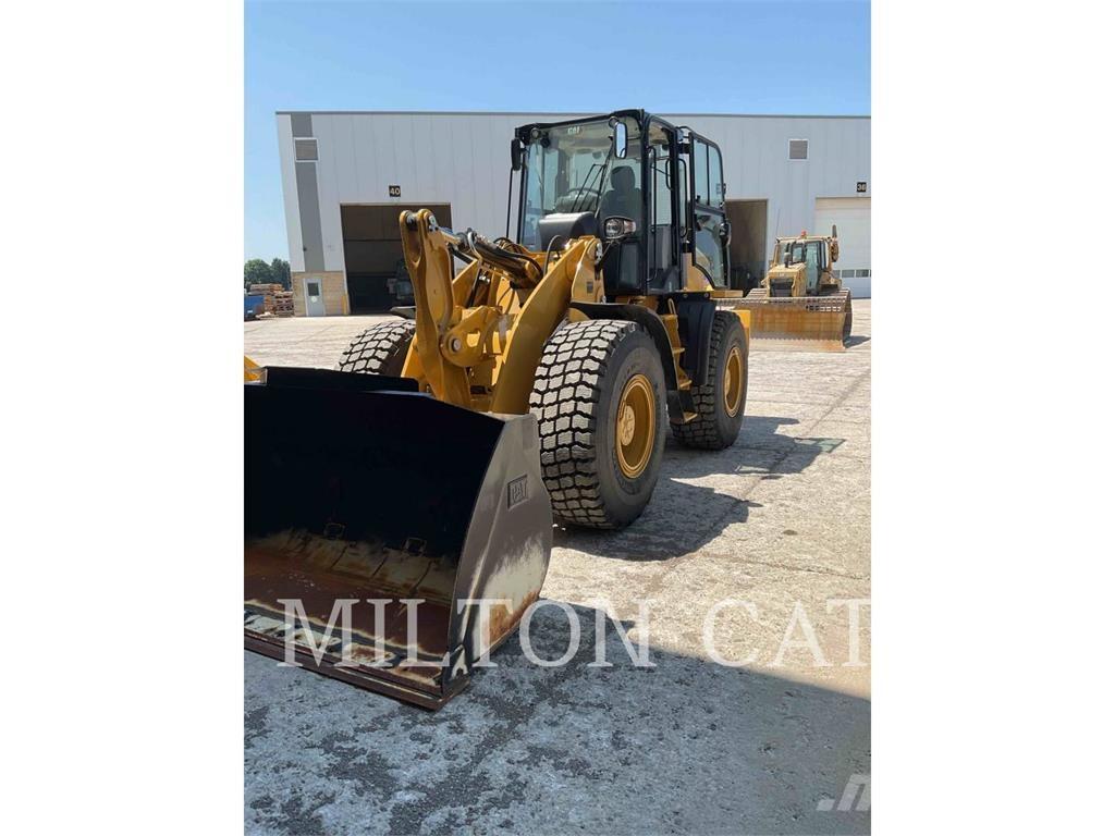CAT 920 Wheel Loaders