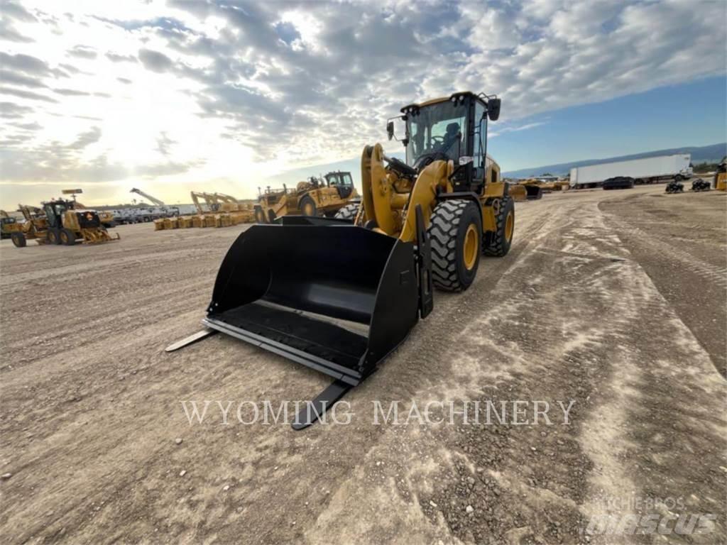 CAT 926 Wheel Loaders
