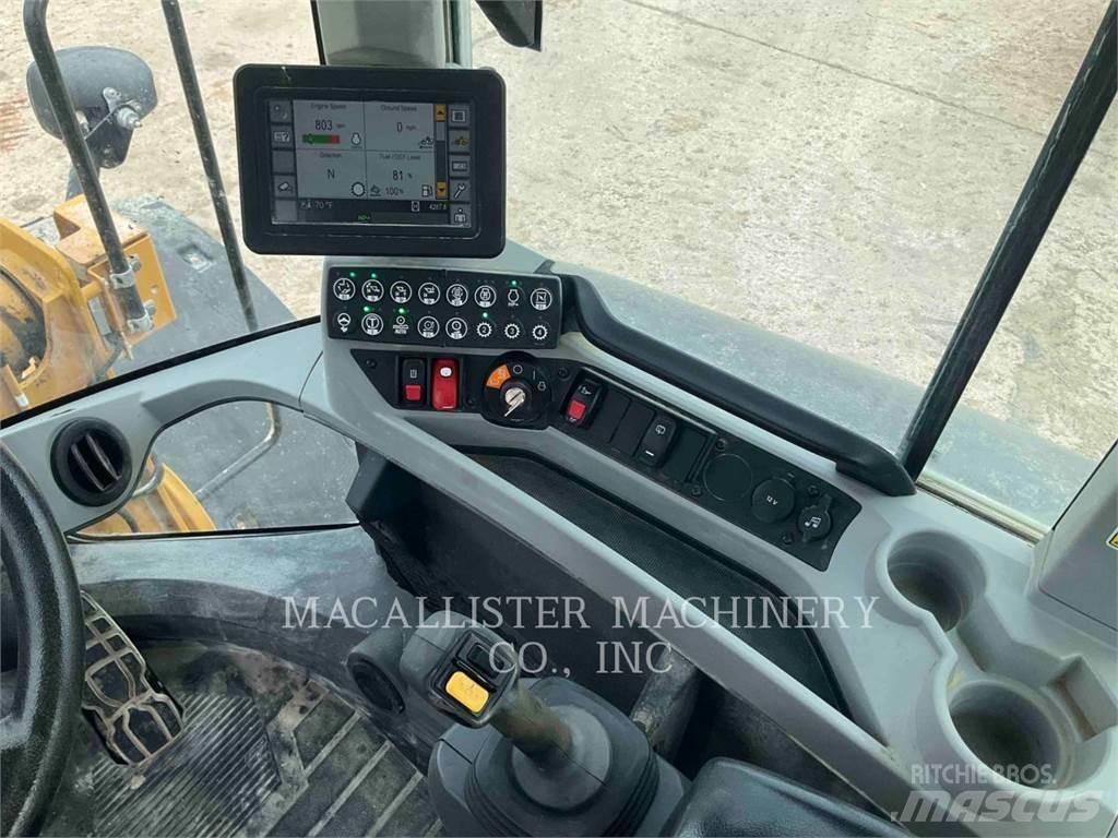 CAT 926M Wheel Loaders