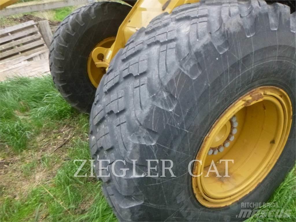 CAT 926M Wheel Loaders