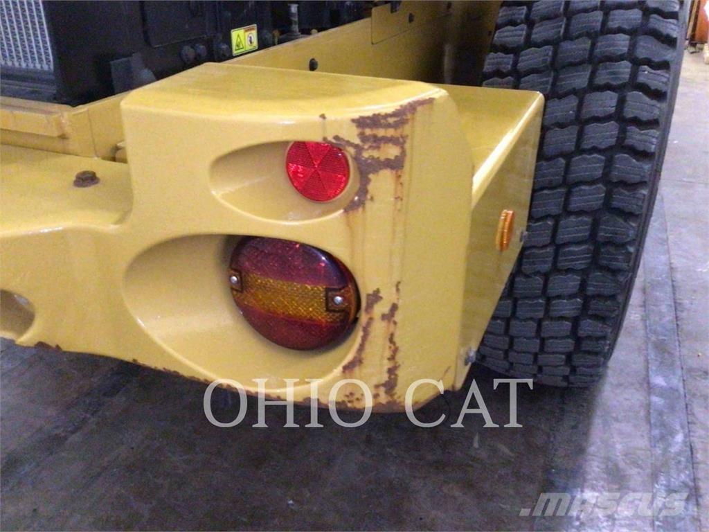 CAT 926M Wheel Loaders