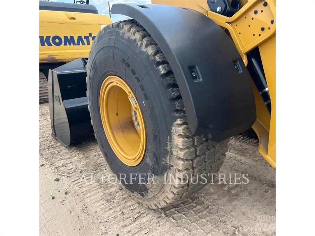 CAT 926M Wheel Loaders