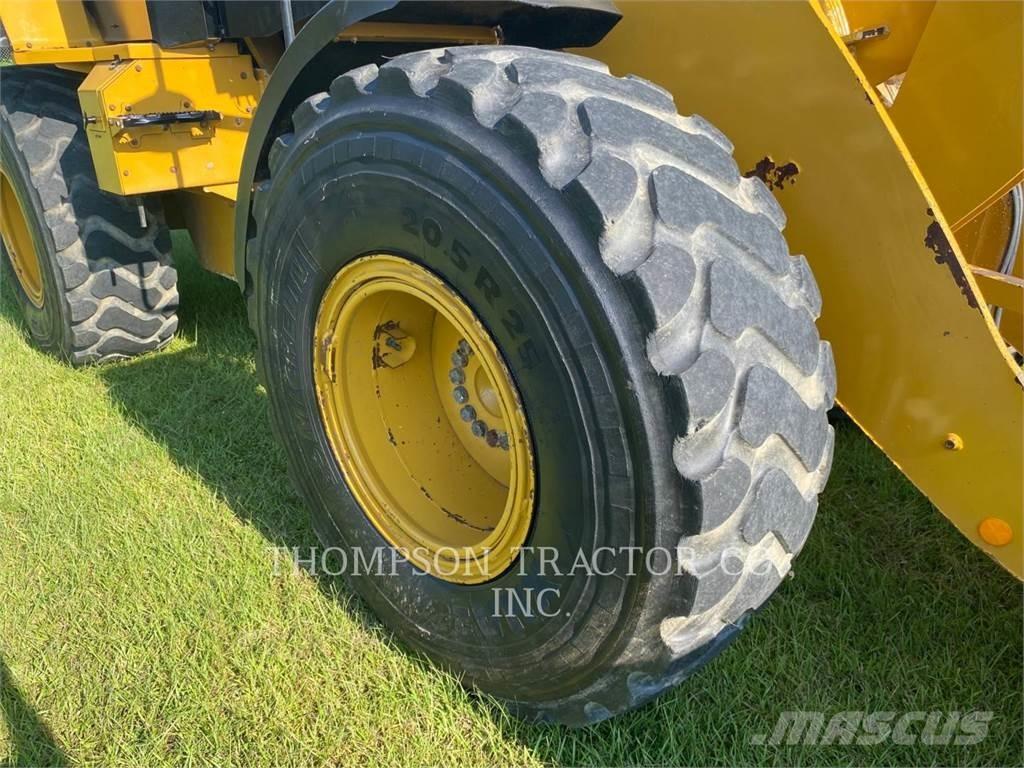 CAT 926M Wheel Loaders