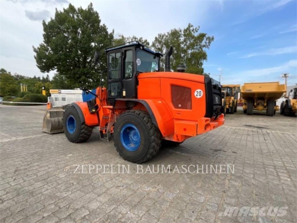 CAT 926M Wheel Loaders