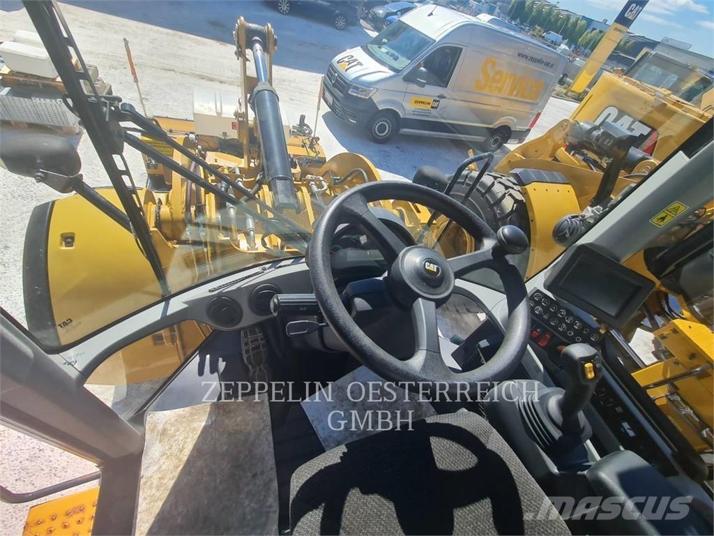 CAT 926M Wheel Loaders