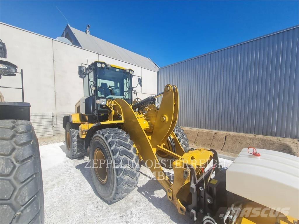 CAT 926M Wheel Loaders