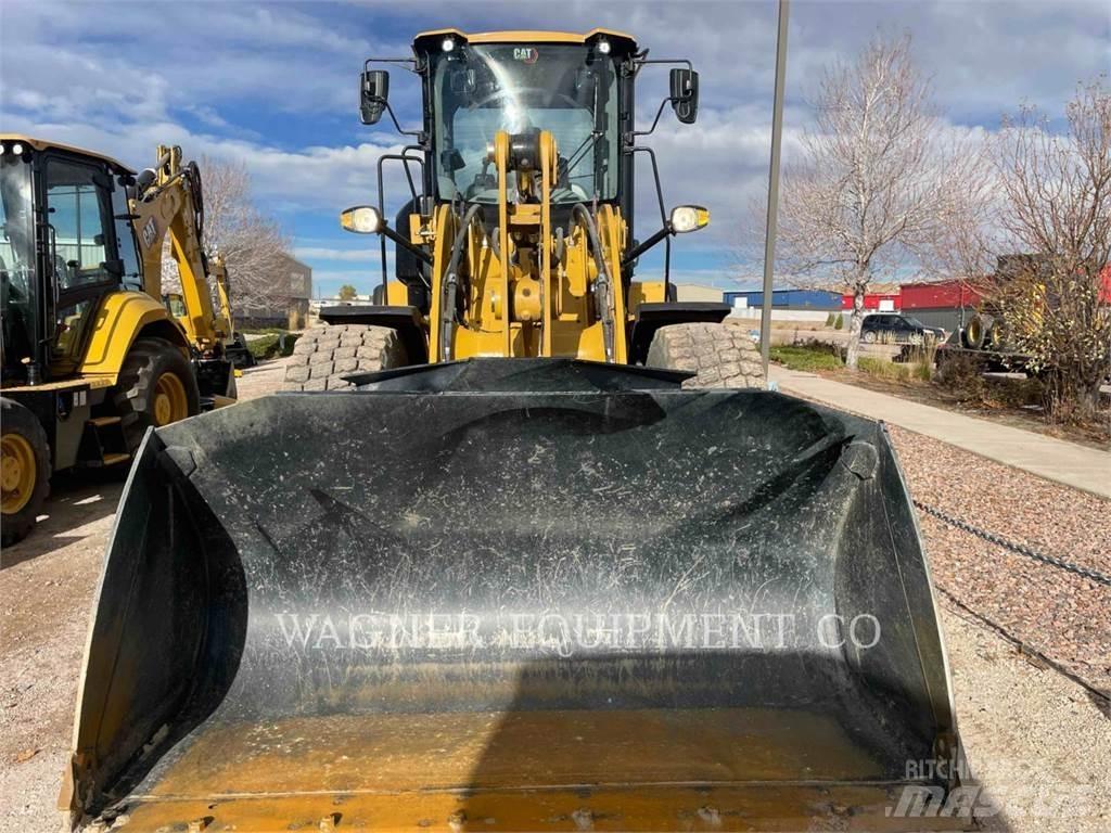 CAT 930M Wheel Loaders