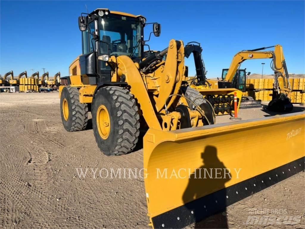 CAT 930M Wheel Loaders