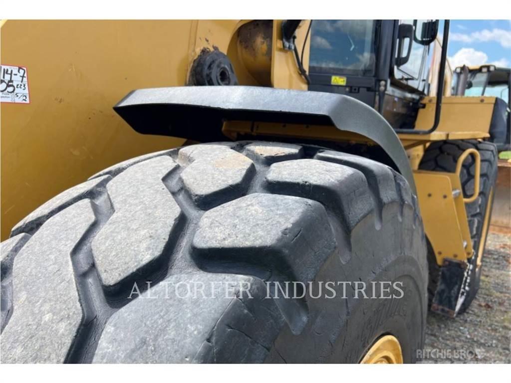 CAT 930M Wheel Loaders