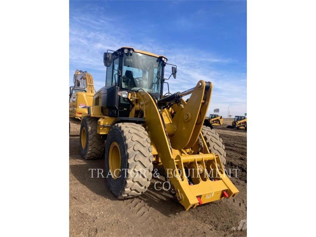 CAT 930M Wheel Loaders