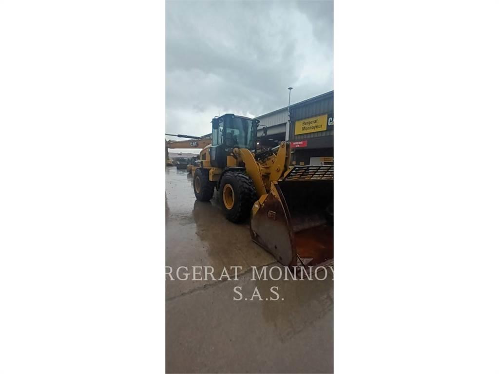 CAT 930M Wheel Loaders