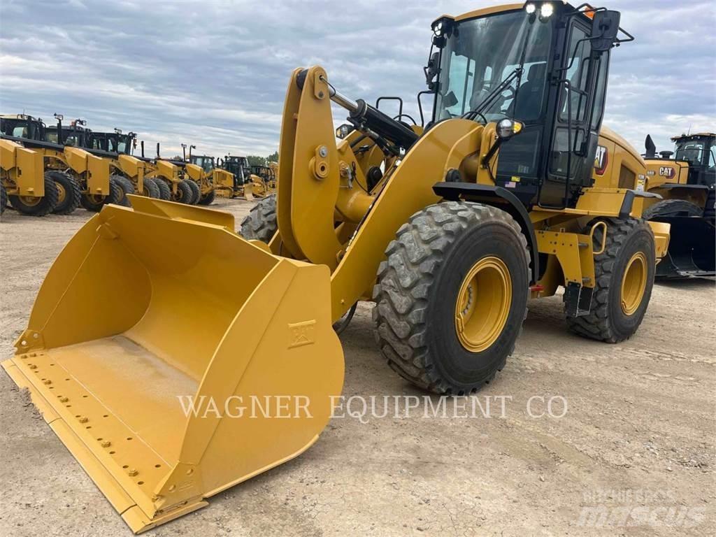 CAT 930M Wheel Loaders