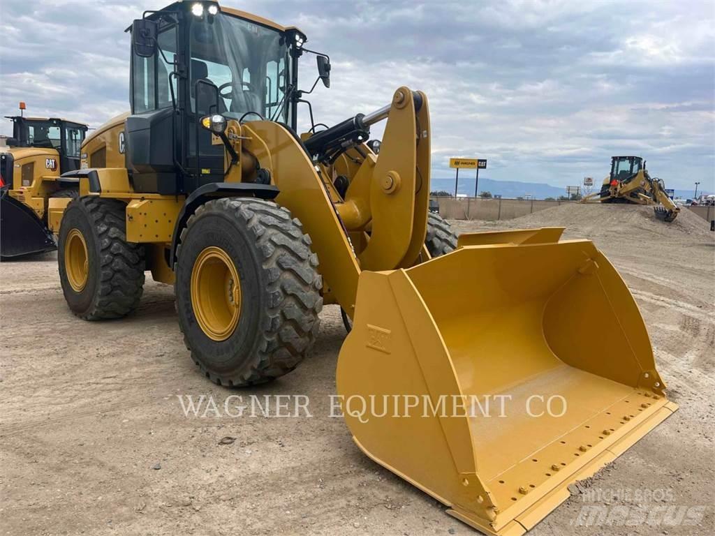 CAT 930M Wheel Loaders