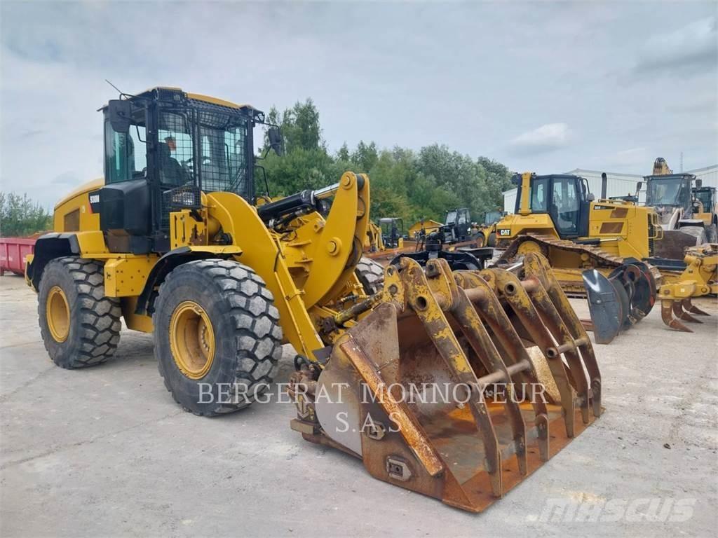 CAT 930M Wheel Loaders