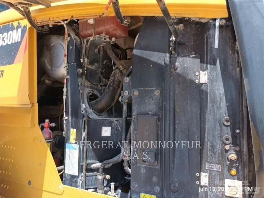 CAT 930M Wheel Loaders
