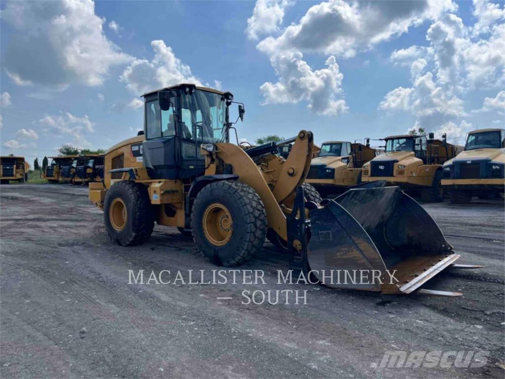 CAT 930M Wheel Loaders
