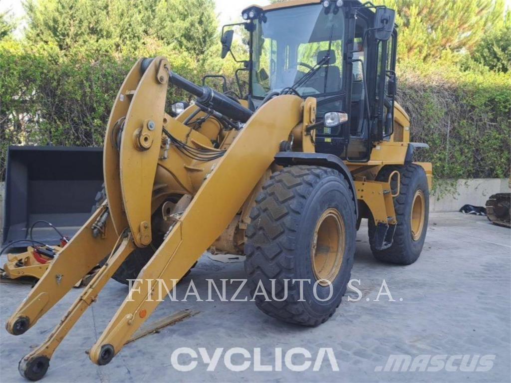 CAT 930M Wheel Loaders