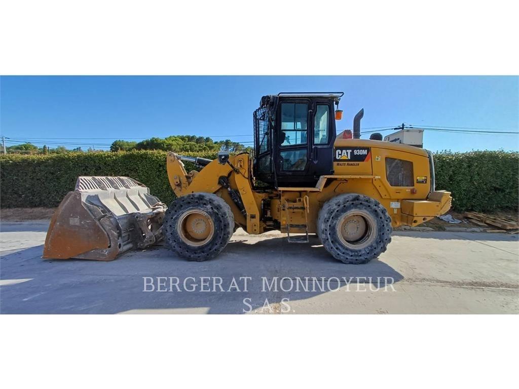CAT 930M Wheel Loaders