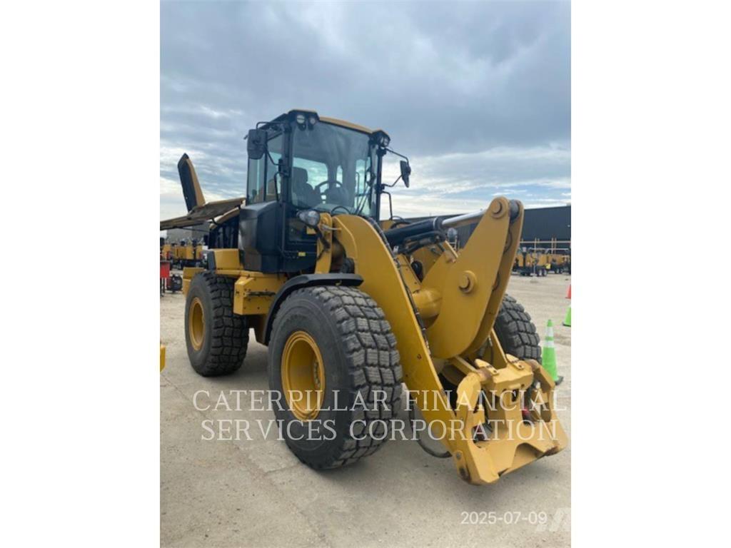 CAT 930M Wheel Loaders