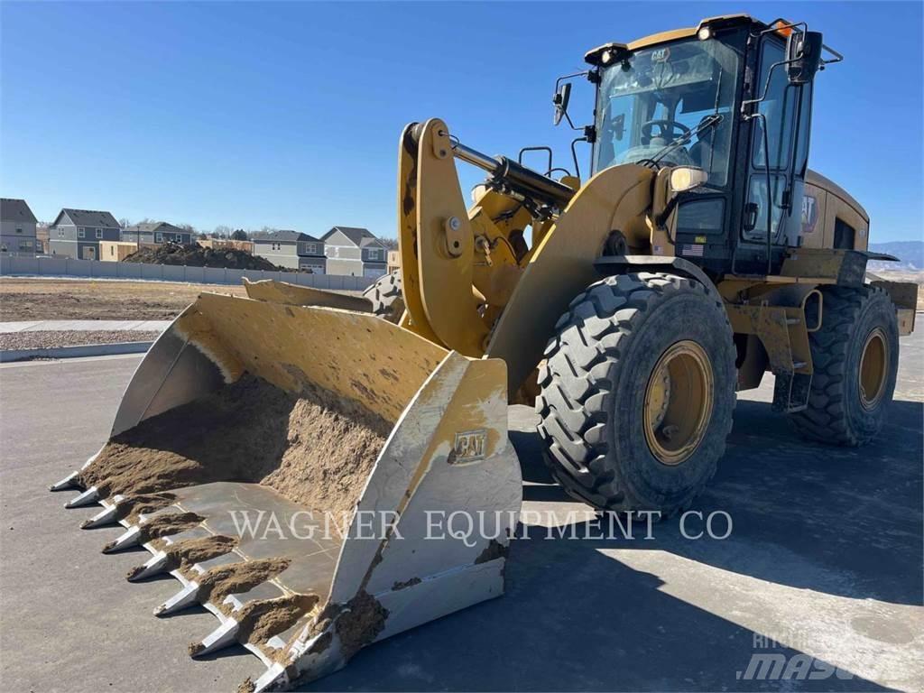 CAT 938 Wheel Loaders
