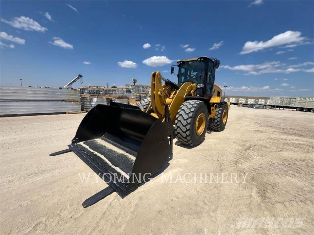 CAT 938 Wheel Loaders