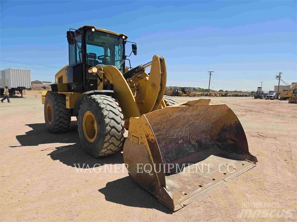 CAT 938M Wheel loaders