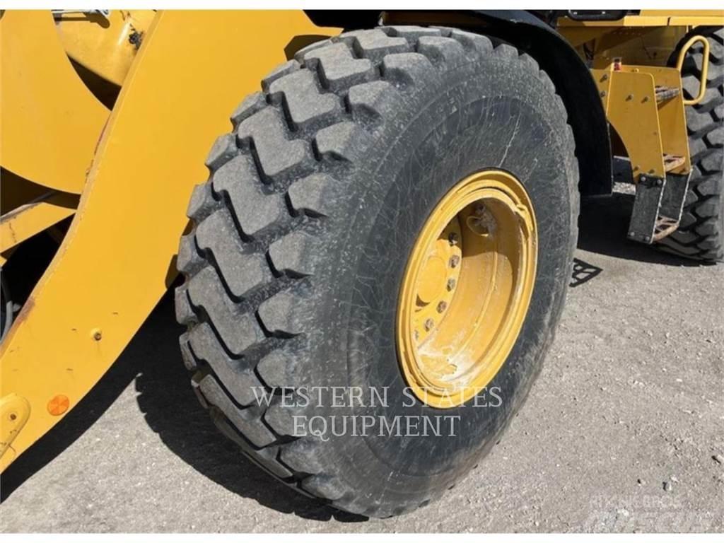 CAT 938M Wheel Loaders