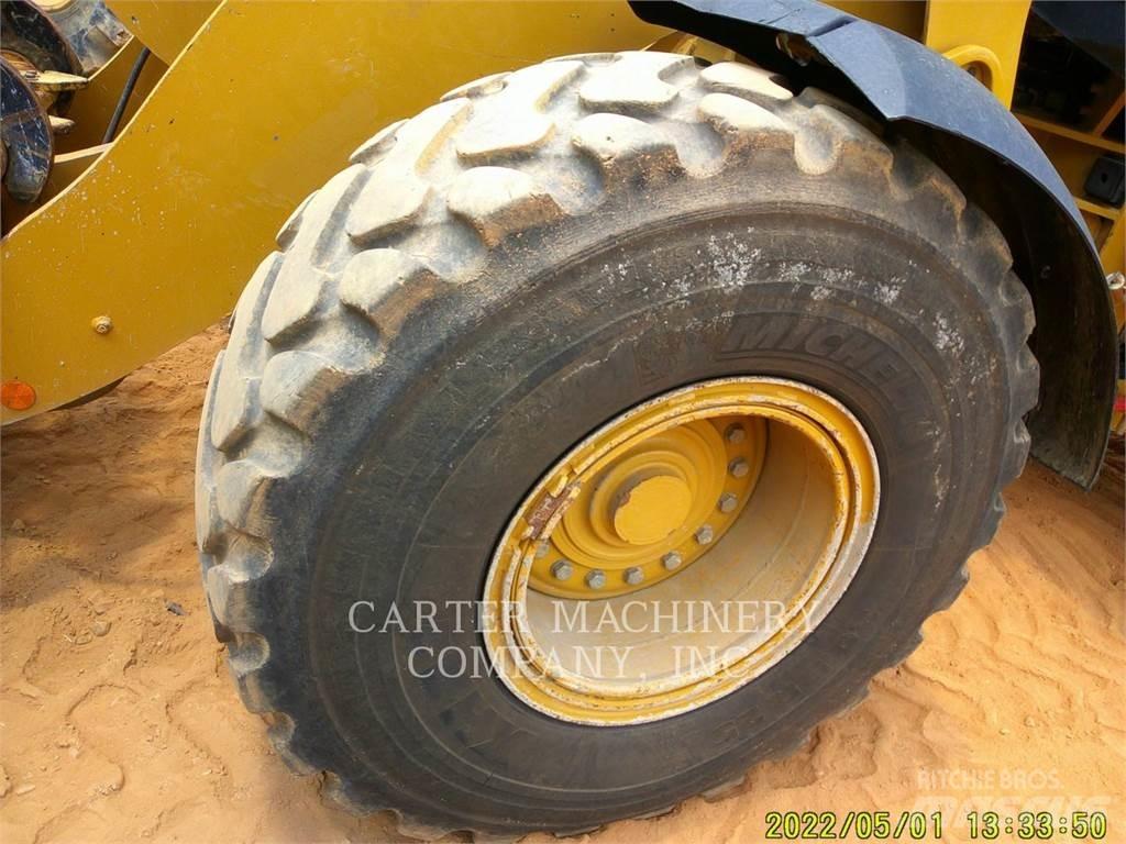 CAT 938M Wheel Loaders