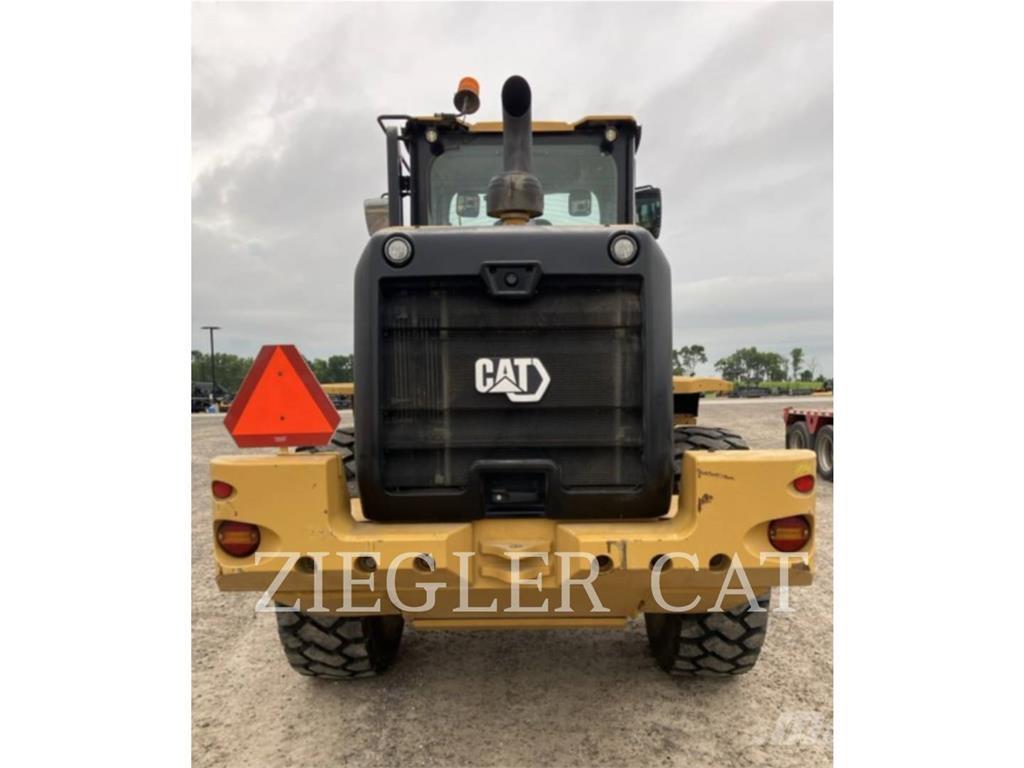 CAT 938M Wheel Loaders