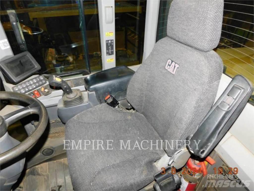 CAT 938M FC Wheel Loaders