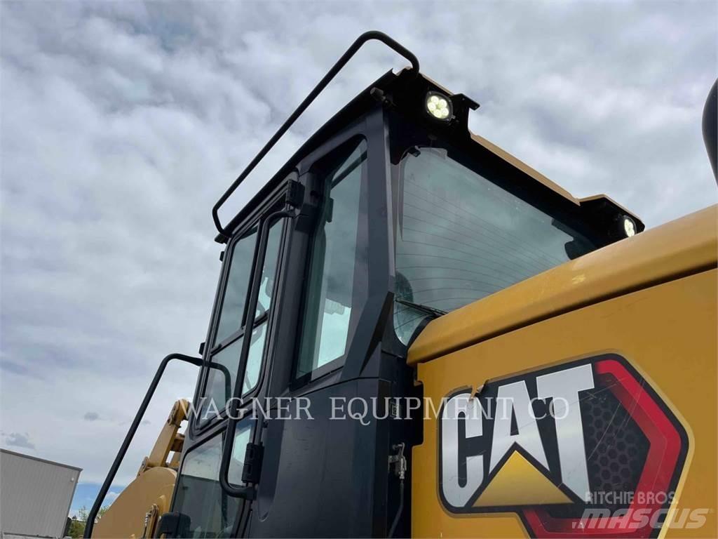 CAT 938M HL Wheel Loaders